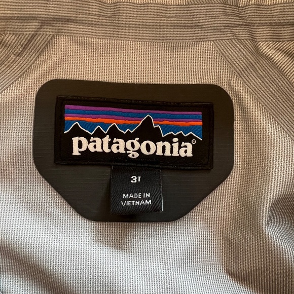 Patagonia Torrentshell Rain Jacket - Picture 3 of 3
